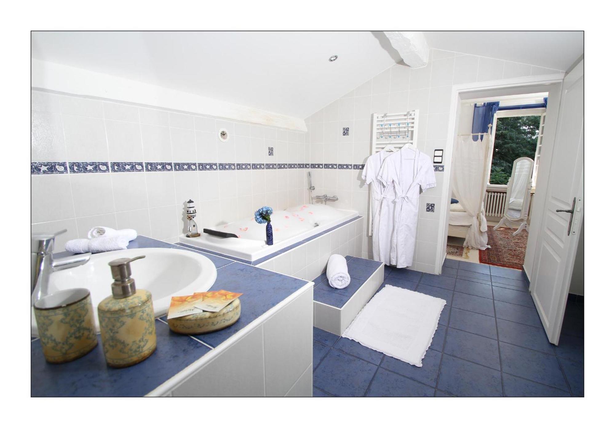 Villa Aimee Luxury Apartments With Heated Pool ヴァル・レ・バン 部屋 写真